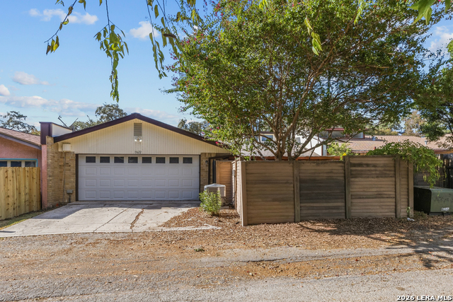 13622 Landmark Hl Property Photo 25