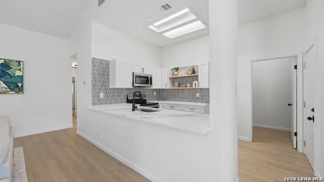 7343 Corian Park Dr Property Photo 6