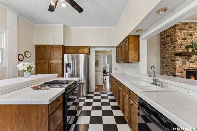 419 N River St Property Photo 15
