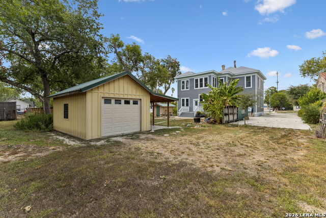 419 N River St Property Photo 31