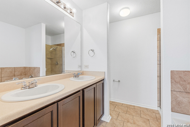 3906 Medina Br Property Photo 20