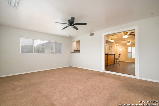 403 Pilgrim Dr Property Photo 2