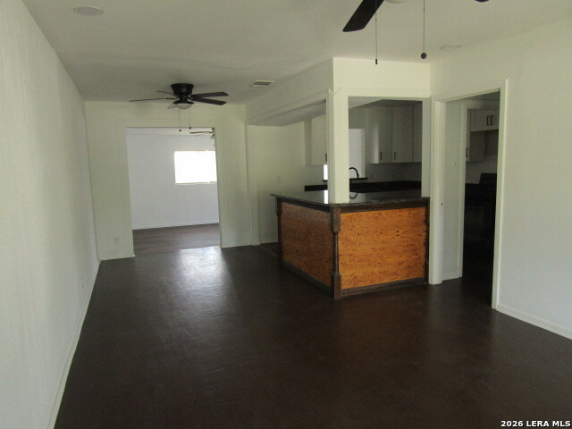 403 Pilgrim Dr Property Photo 11