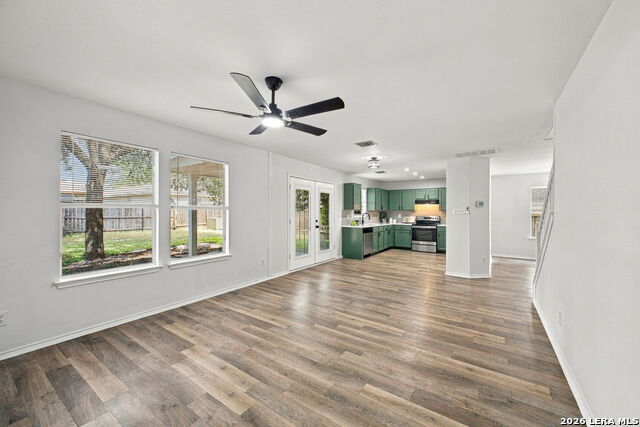 9007 Walnut Spgs Property Photo 8