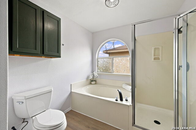 9007 Walnut Spgs Property Photo 13