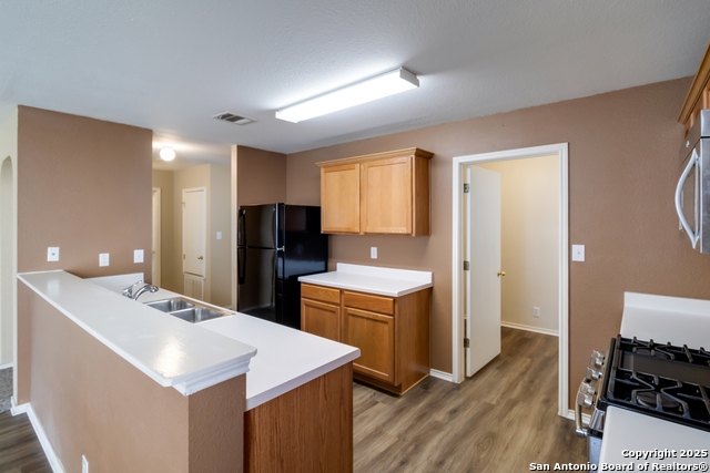 8410 Sea Rim Property Photo 3