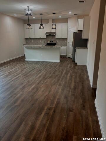 608 Mustang Circle Property Photo 3