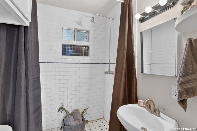 1039 W Russell Pl Property Photo 20