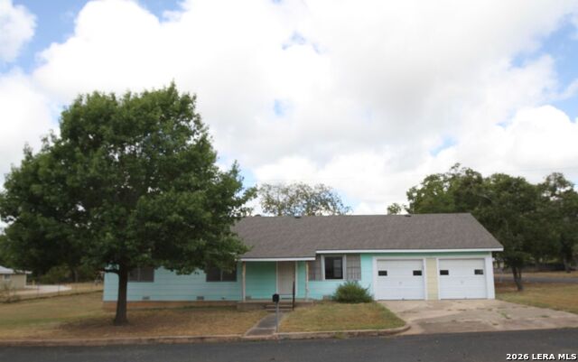 610 N Pine St Property Photo 1