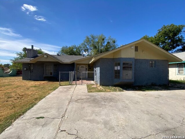 402 Ramon St Property Photo 1