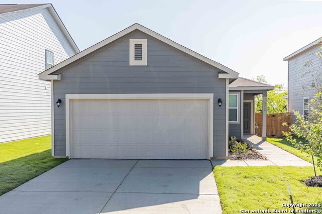 5318 Tourmaline Loop Property Photo 1