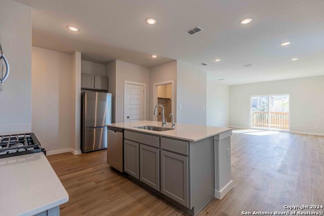 5318 Tourmaline Loop Property Photo 4