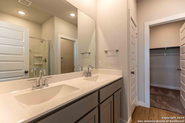 5318 Tourmaline Loop Property Photo 16