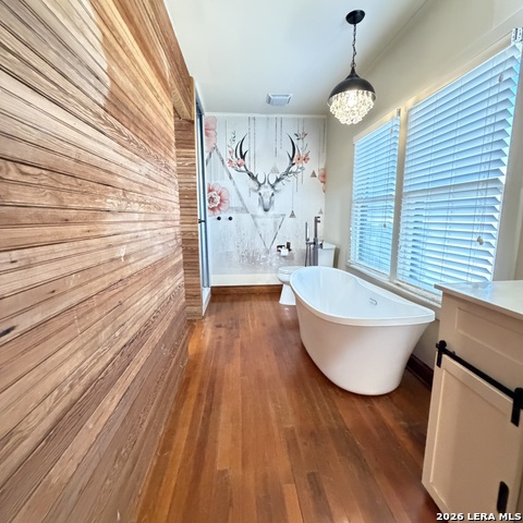 811 County Road 213 Property Photo 23