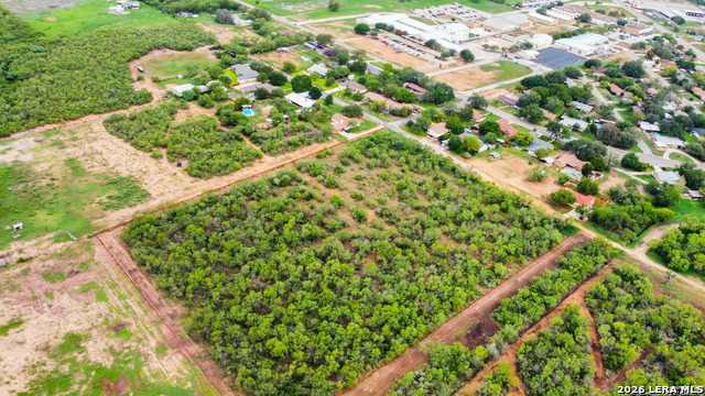 307 Bluebonnet Property Photo 12