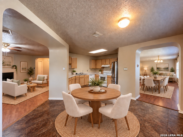 6426 Regency Lane Property Photo 4