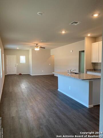 1235 Whitneyway Ln Property Photo 3