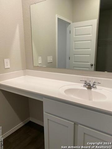 1235 Whitneyway Ln Property Photo 7