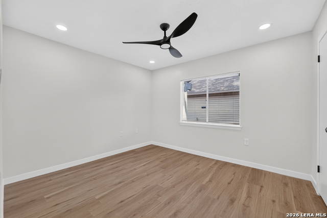 9258 Points Edge Property Photo 17
