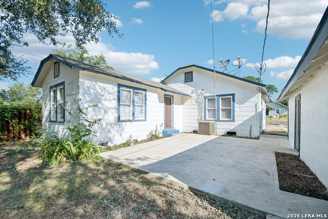 306 E Bowie St Property Photo 31