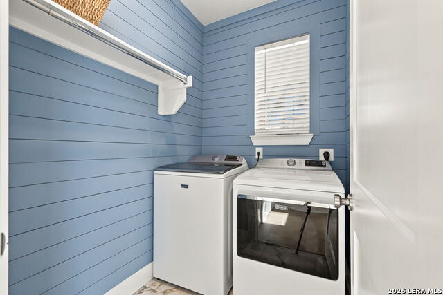 937 Easy Gruene Property Photo 46