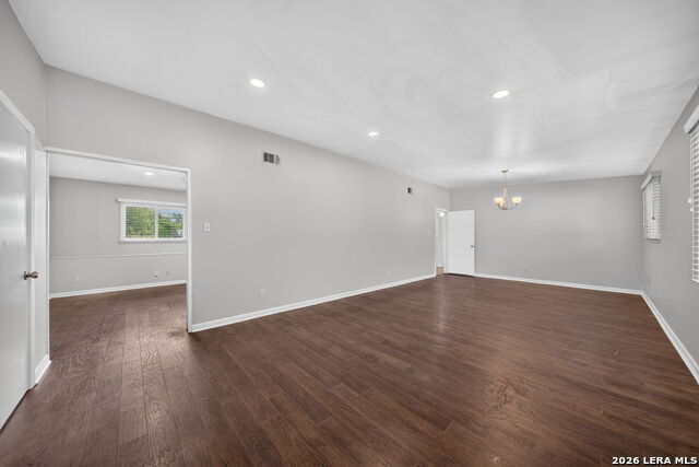 515 Cave Ln Property Photo 4