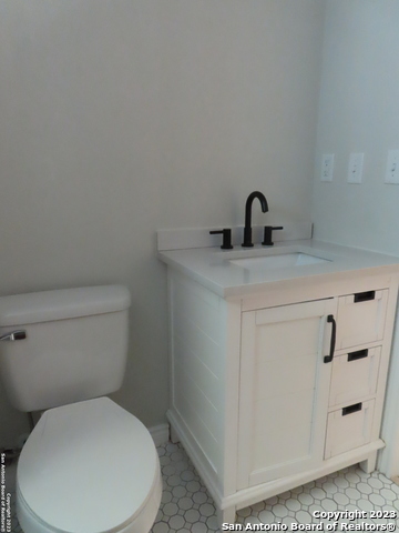 110 Alexander Rd Property Photo 13