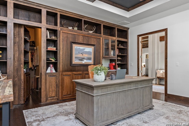 650 Long Mdw Property Photo 8