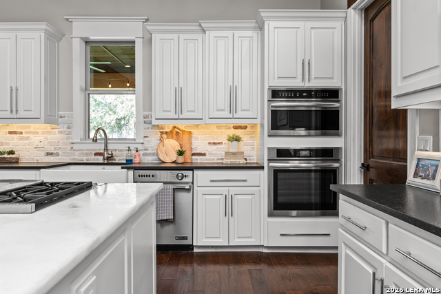 650 Long Mdw Property Photo 16