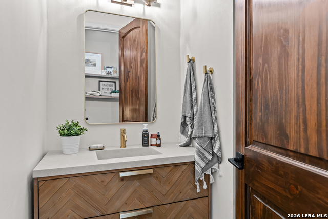 650 Long Mdw Property Photo 25