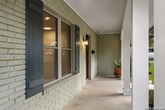 121 Kenwood Ave Property Photo 10