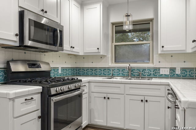 121 Kenwood Ave Property Photo 21