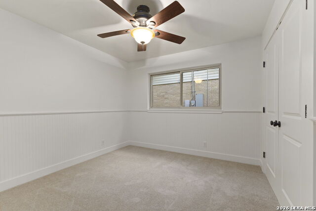 121 Kenwood Ave Property Photo 30