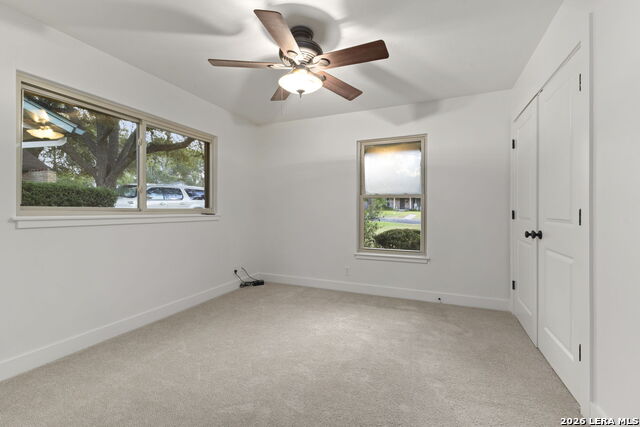 121 Kenwood Ave Property Photo 32