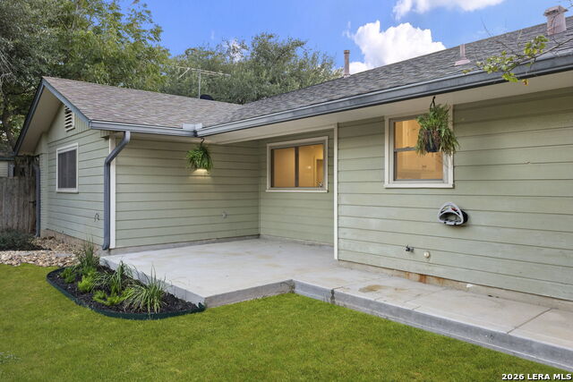 121 Kenwood Ave Property Photo 34