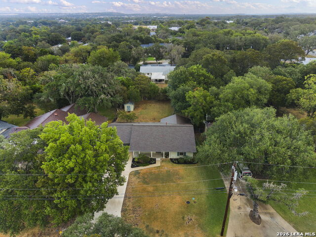 121 Kenwood Ave Property Photo 50