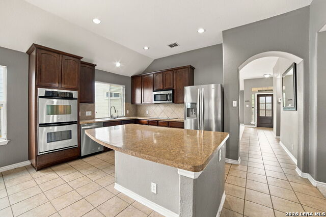 240 Nomad Ln Property Photo 11