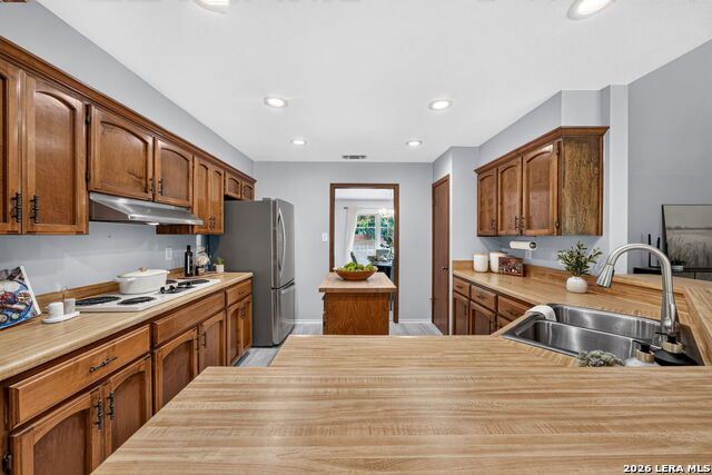 15227 Eaglebrook St Property Photo 13