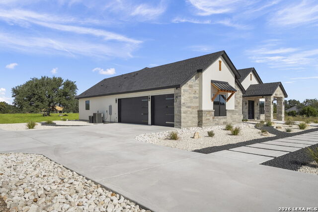 344 Buckskin Trail Property Photo 4