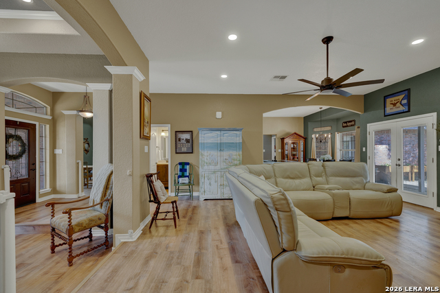 257 Berry Oaks Dr Property Photo 18