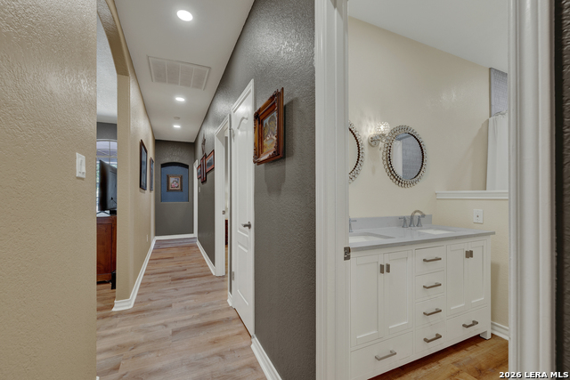 257 Berry Oaks Dr Property Photo 28