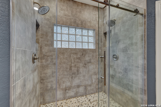 257 Berry Oaks Dr Property Photo 38