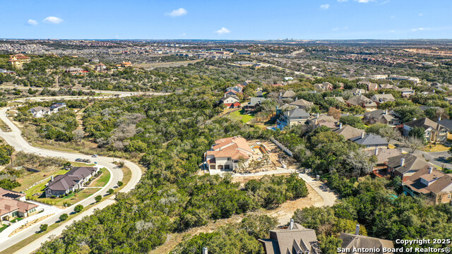 526 Winding Ravine Property Photo 17