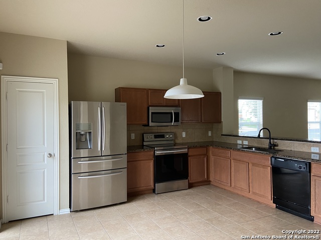 11434 Comanche Trl Property Photo 6