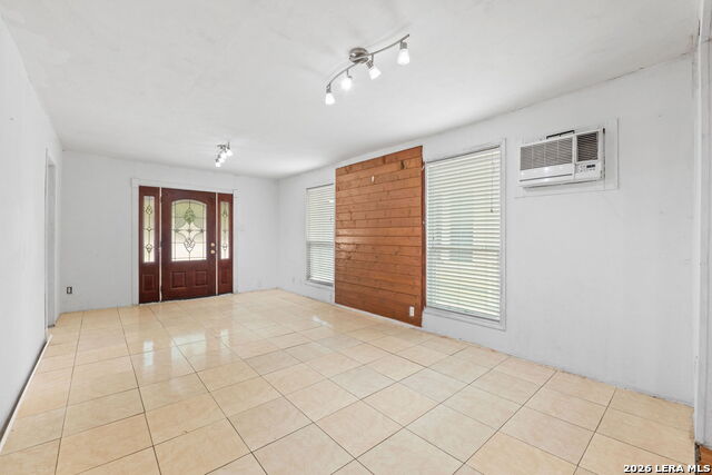 202 E Lubbock Property Photo 6