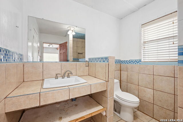 202 E Lubbock Property Photo 9