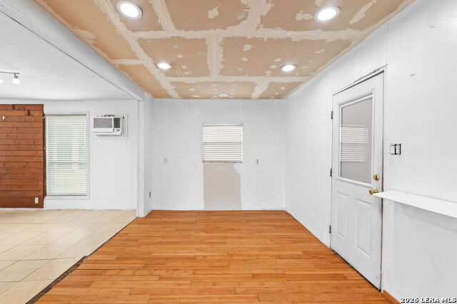 202 E Lubbock Property Photo 13