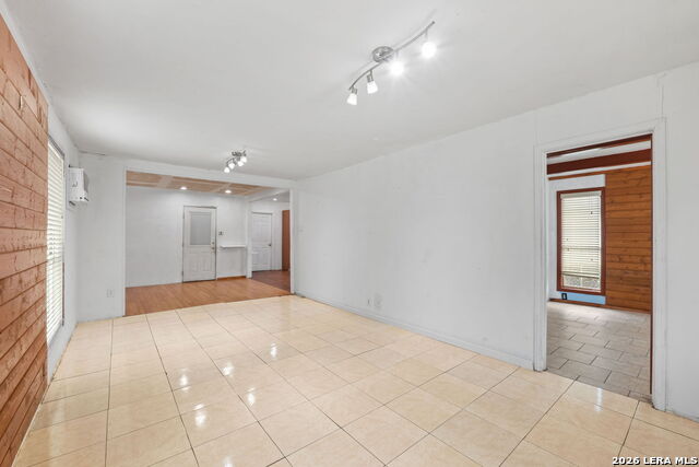 202 E Lubbock Property Photo 14