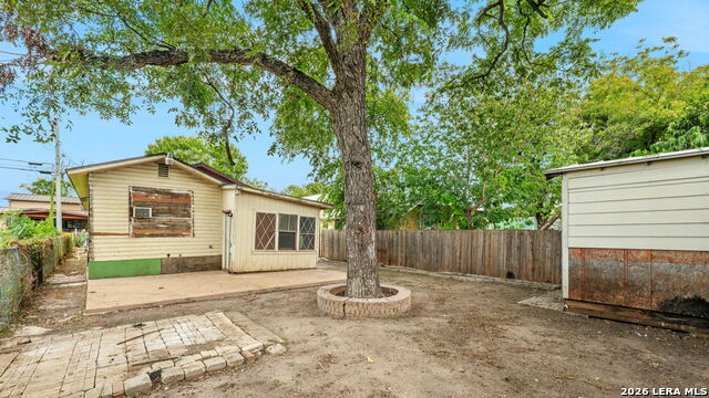 202 E Lubbock Property Photo 22