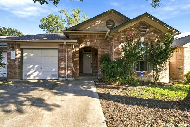 6106 Waxford BRK Property Photo 1